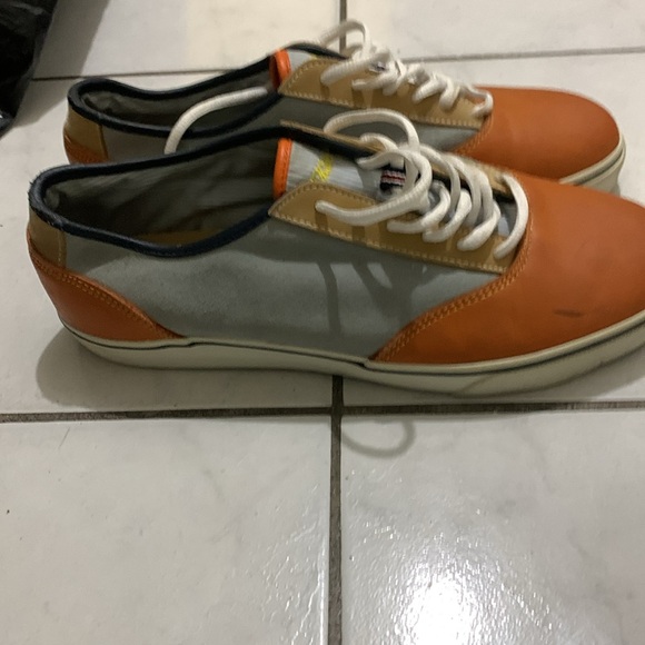 We’re selling phat farms - Picture 2 of 3